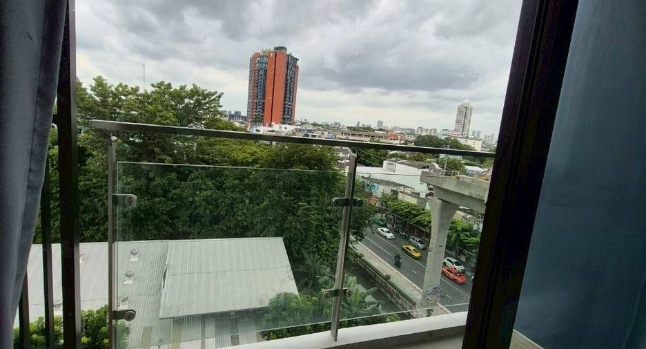 For rent 2 ベッドルーム condo in Khlong San, Bangkok