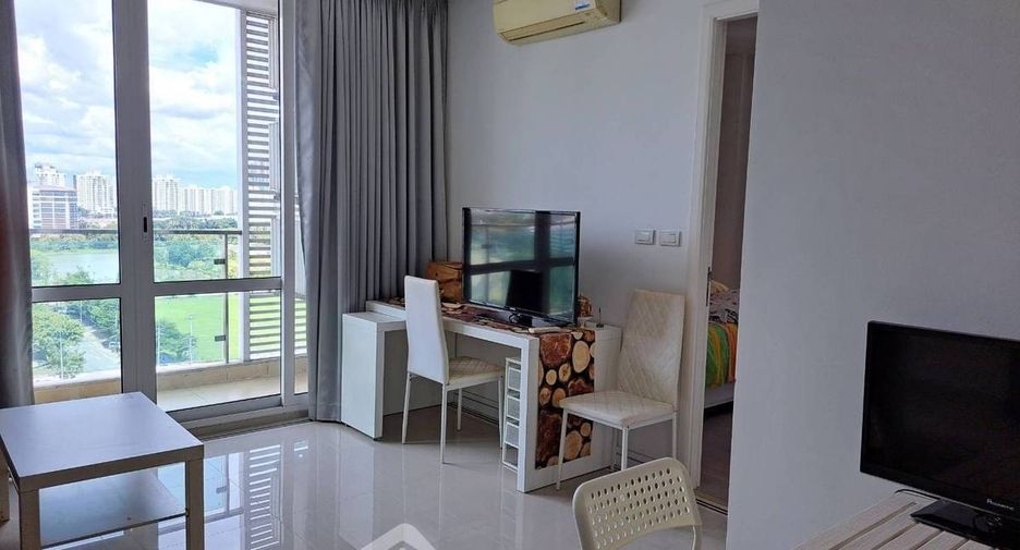 For rent 2 bedrooms condo in Huai Khwang, Bangkok