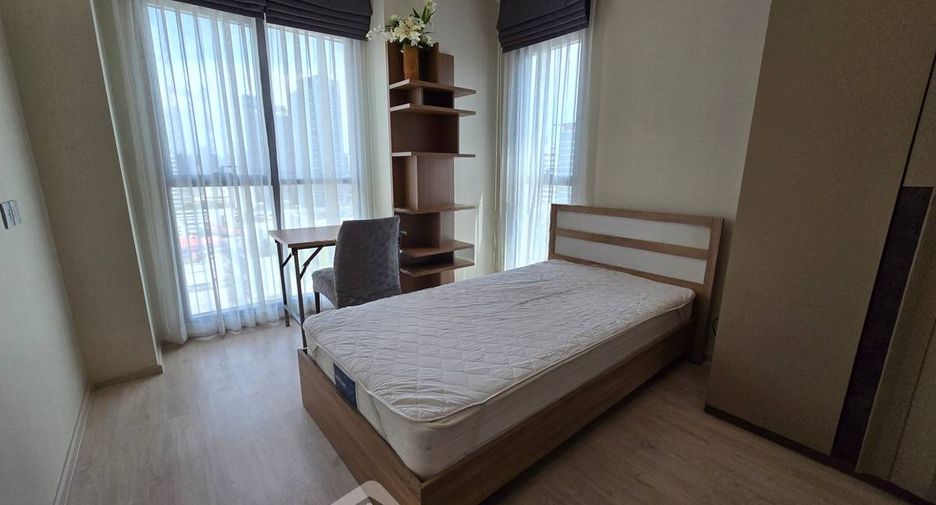 For rent 2 bedrooms condo in Ratchathewi, Bangkok
