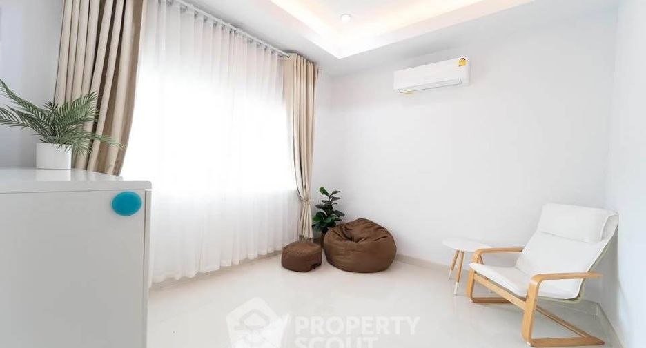 Haus zur Miete mit 3 Zimmer in Huay Yai, Pattaya