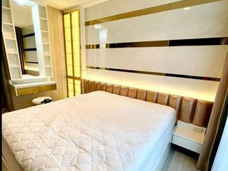 Condo en alquiler de 1 habitaciones en Huai Khwang, Bangkok