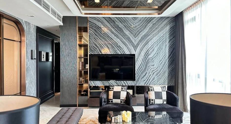 For rent 2 bedrooms condo in Watthana, Bangkok