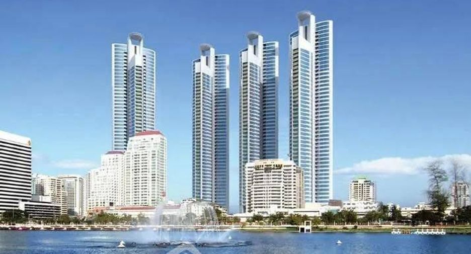 For rent 3 bedrooms condo 