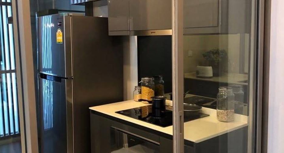 For rent 2 ベッドルーム condo in Khlong Toei, Bangkok