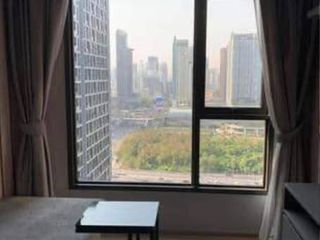 Condo en alquiler de 1 habitaciones en Huai Khwang, Bangkok