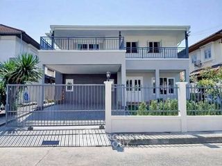 出租 4 卧室 独立屋 在 Lat Krabang, 曼谷