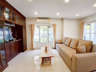 出租 4 卧室 独立屋 在 Lat Krabang, 曼谷