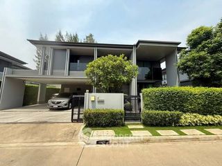 For rent 4 bedrooms house in Bang Kapi, Bangkok
