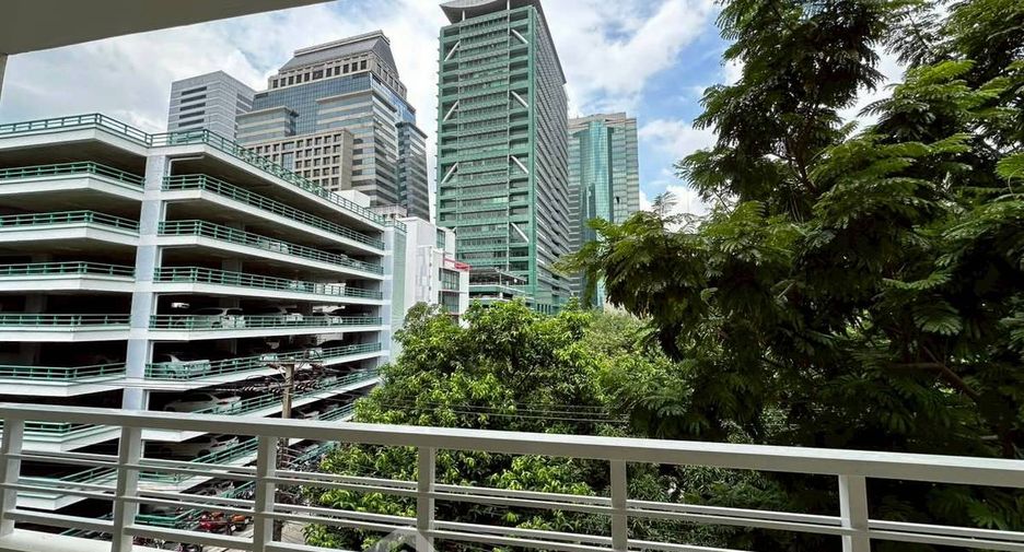 For rent 3 ベッドルーム apartment in Sathon, Bangkok