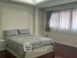 For rent 2 bedrooms apartment in Khlong Toei, Bangkok