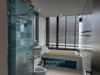 For rent 3 bedrooms condo in Bang Kho Laem, Bangkok