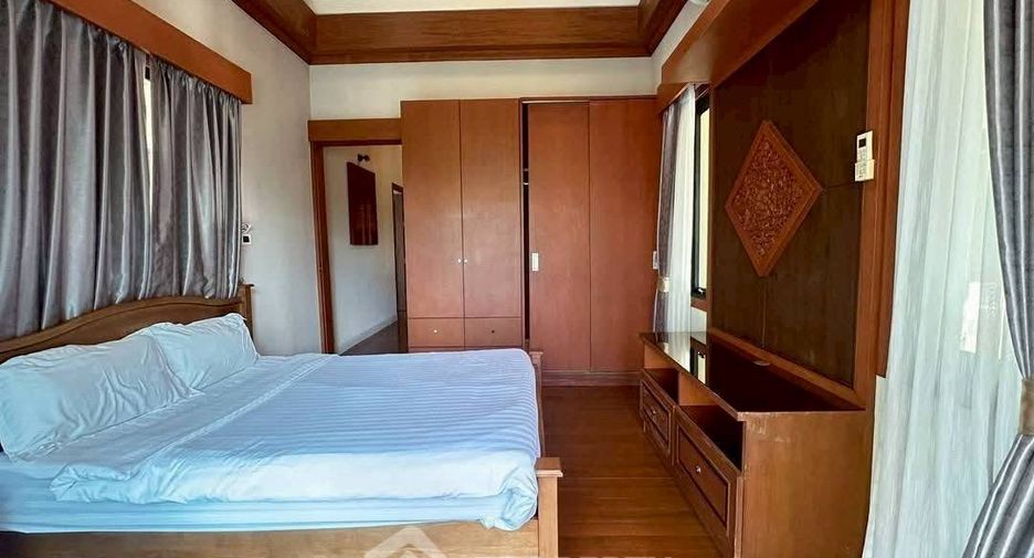 À louer 3 chambres maison à Bang Lamung, Chonburi