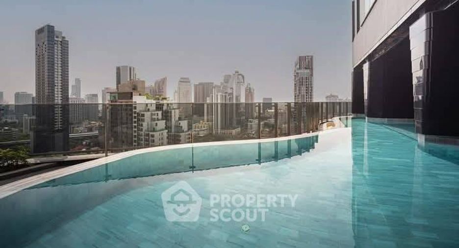 For rent 1 bed condo in Khlong Toei, Bangkok
