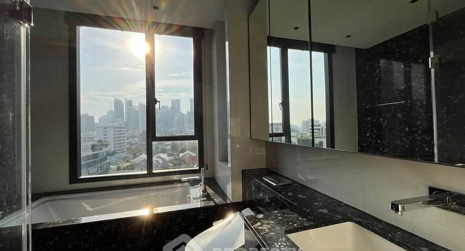 For rent 2 ベッドルーム condo in Khlong Toei, Bangkok