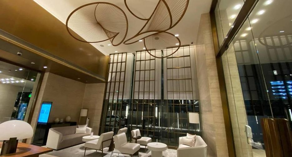For rent 1 bed condo in Khlong Toei, Bangkok