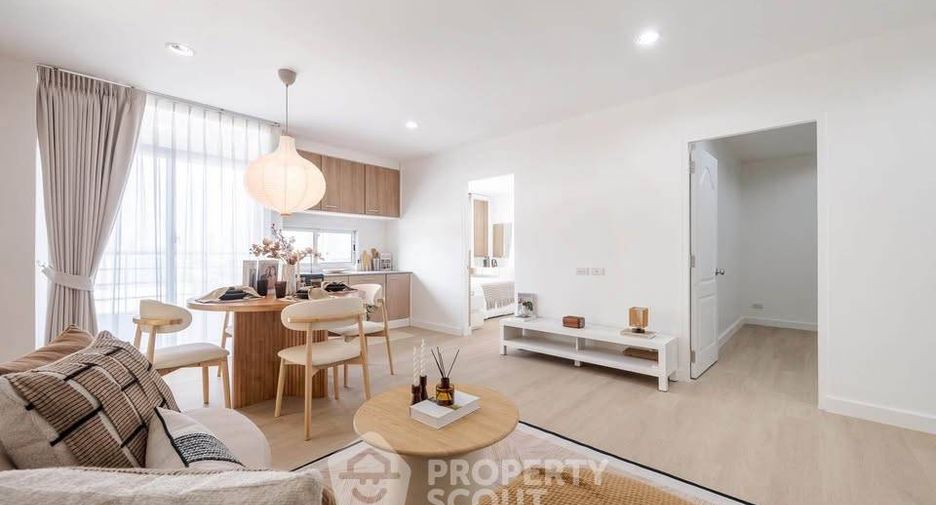 For sale 2 bedrooms condo in Khlong Toei, Bangkok