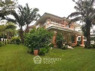 Casa en venta de 4 habitaciones en Thawi Watthana, Bangkok