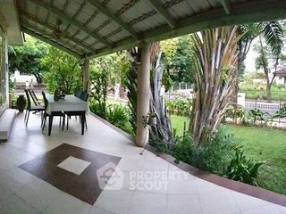 Casa en venta de 4 habitaciones en Thawi Watthana, Bangkok