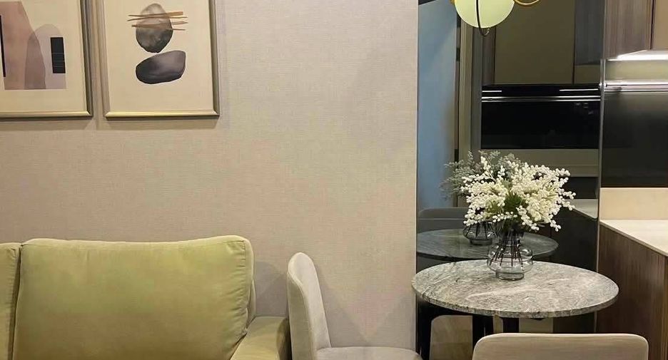 For rent 1 bed condo in Phaya Thai, Bangkok
