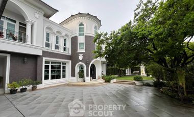 For sale 5 bedrooms house in Taling Chan, Bangkok