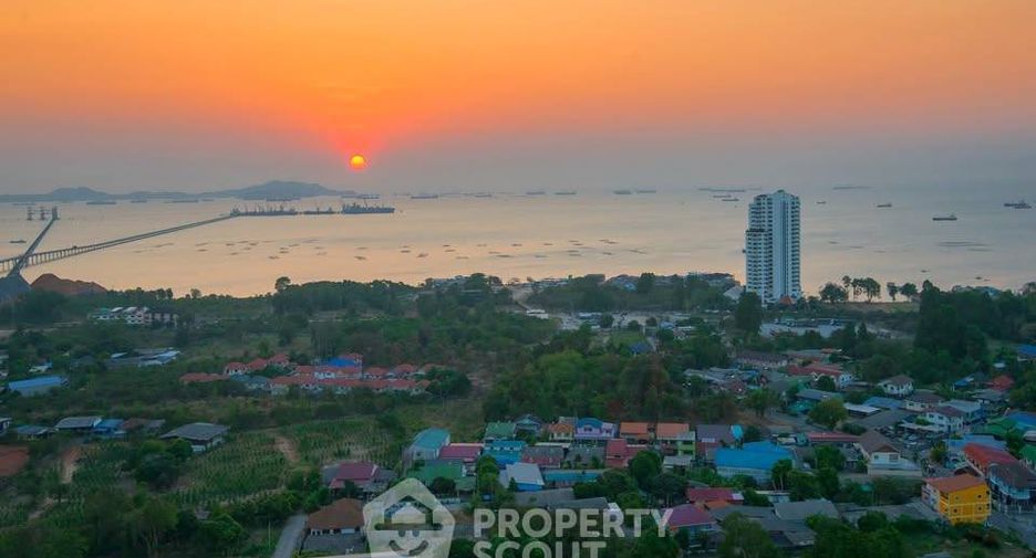 For sale 2 bedrooms condo in Si Racha, Chonburi