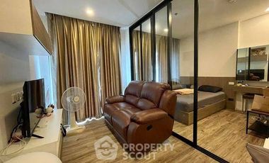 For sale 1 bed condo in Si Racha, Chonburi