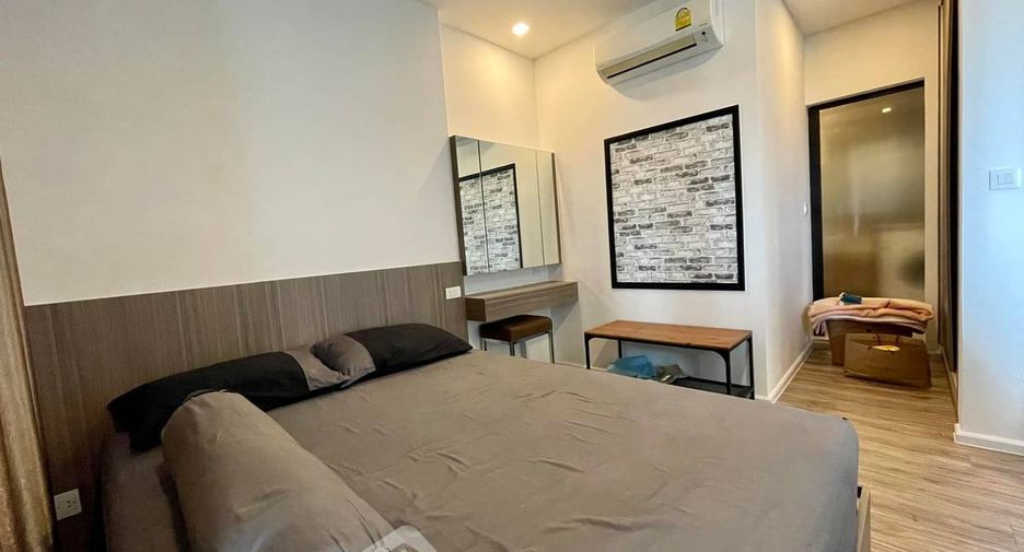 For sale 1 bed condo in Si Racha, Chonburi