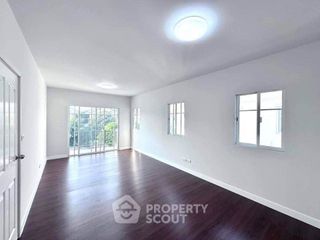 For sale 3 bedrooms house in Sai Mai, Bangkok