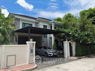 For sale 4 bedrooms house in Lat Krabang, Bangkok