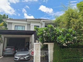 For sale 4 bedrooms house in Lat Krabang, Bangkok
