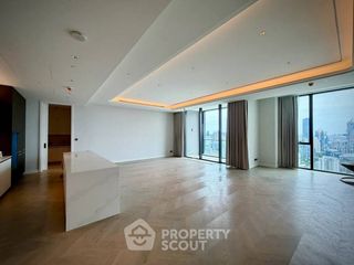 For rent and for sale 3 bedrooms condo in Pathum Wan, Bangkok