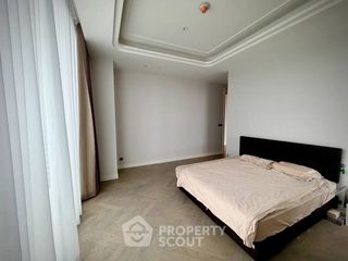 For rent and for sale 3 bedrooms condo in Pathum Wan, Bangkok