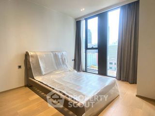 For rent and for sale 2 bedrooms condo in Pathum Wan, Bangkok