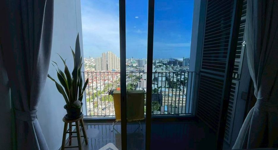 For rent 2 bedrooms condo in Bang Na, Bangkok