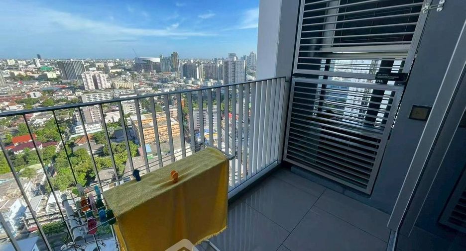 For rent 2 bedrooms condo in Bang Na, Bangkok