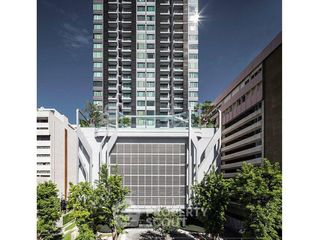 For rent and for sale 2 bedrooms condo in Pathum Wan, Bangkok