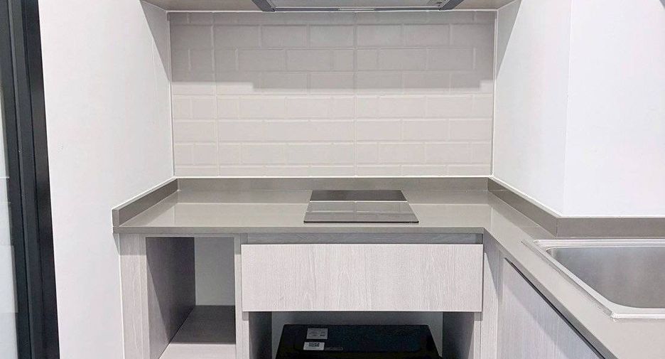For rent 2 bedrooms condo in Bang Kapi, Bangkok