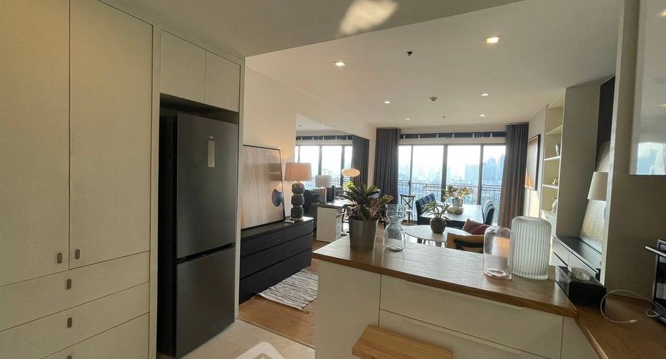 For sale 2 ベッドルーム condo in Watthana, Bangkok