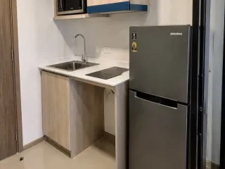 For rent 1 bed condo in Mueang Samut Prakan, Samut Prakan