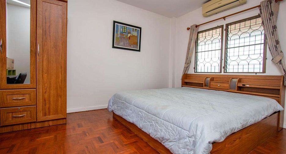 ขาย 4 ห้องนอน บ้านเดี่ยว ใน เมืองเชียงใหม่, เชียงใหม่