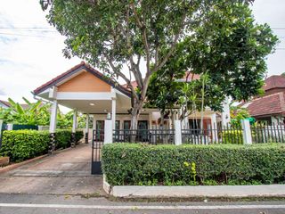 For sale 4 bedrooms house in Mueang Chiang Mai, Chiang Mai