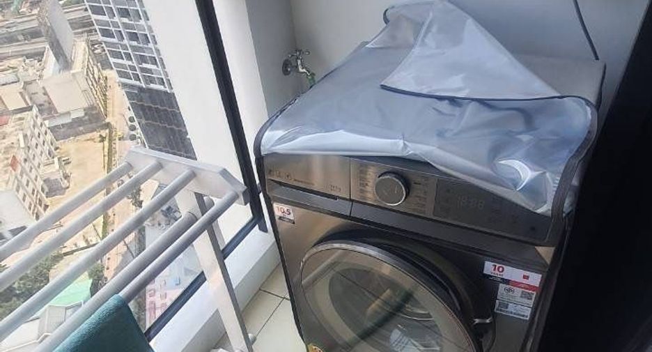 Wohnung zur Miete mit 1 Zimmer in Huai Khwang, Bangkok