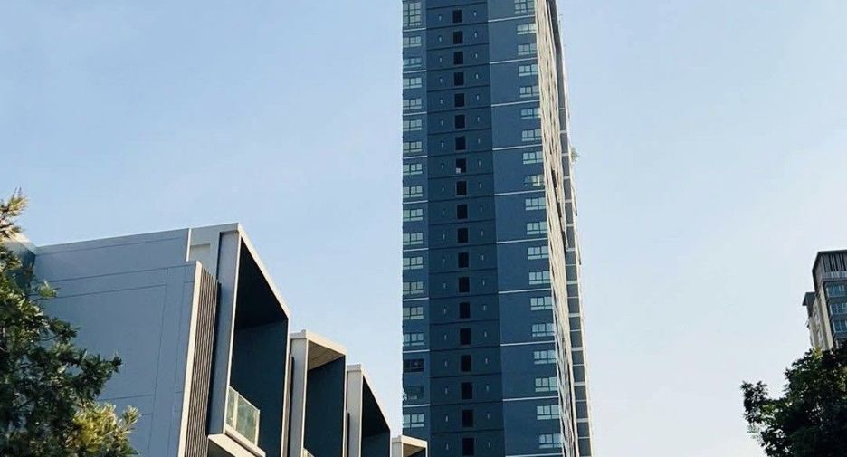 À louer studio condo à Huai Khwang, Bangkok
