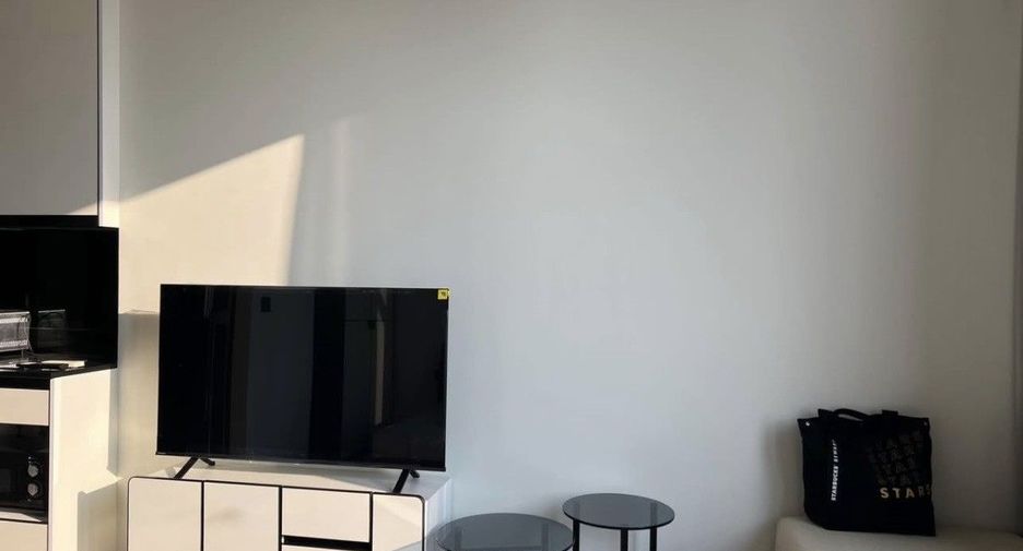 For rent studio condo in Khlong San, Bangkok