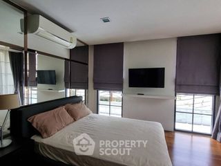 Reihenhaus zum Kauf mit 4 Zimmer in Watthana, Bangkok