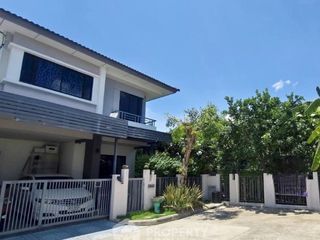 À vendre 3 chambres maison à Bang Phli, Samut Prakan
