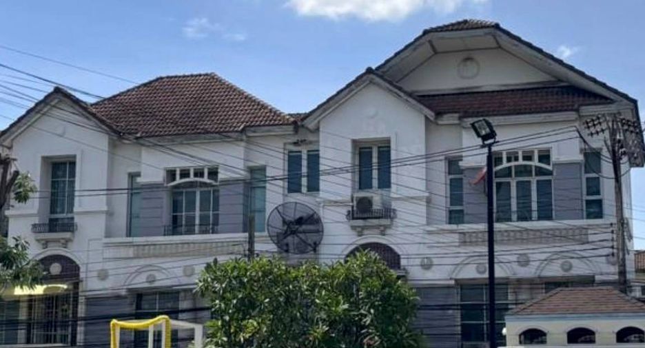 Casa en venta de 3 habitaciones en Bang Phli, Samut Prakan