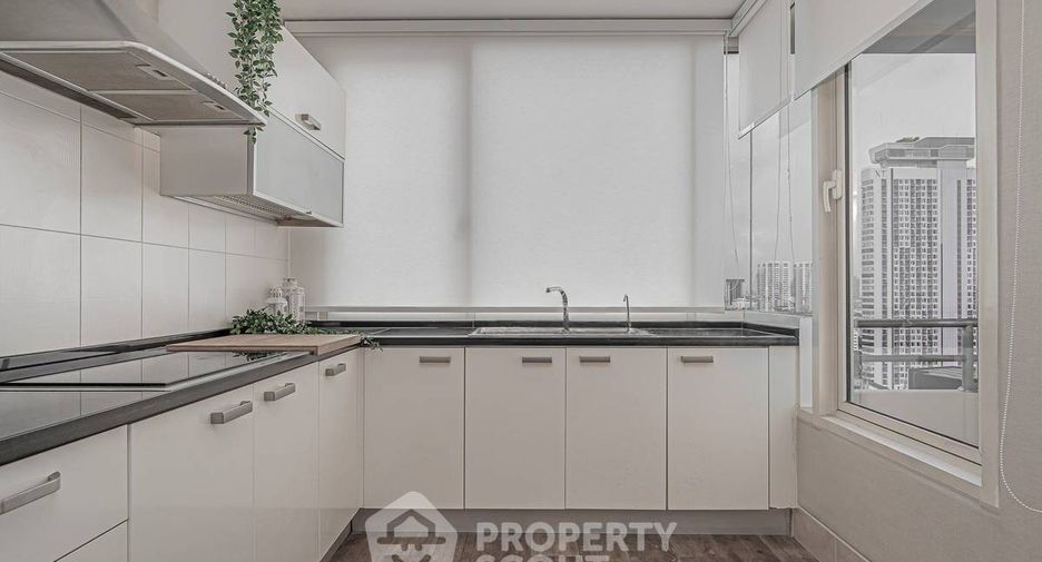 For rent and for sale 3 bedrooms condo in Watthana, Bangkok
