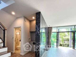Casa en venta de 4 habitaciones en Prawet, Bangkok