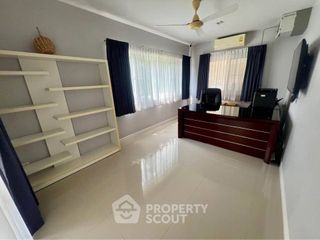 For rent 5 bedrooms villa in Bang Lamung, Chonburi